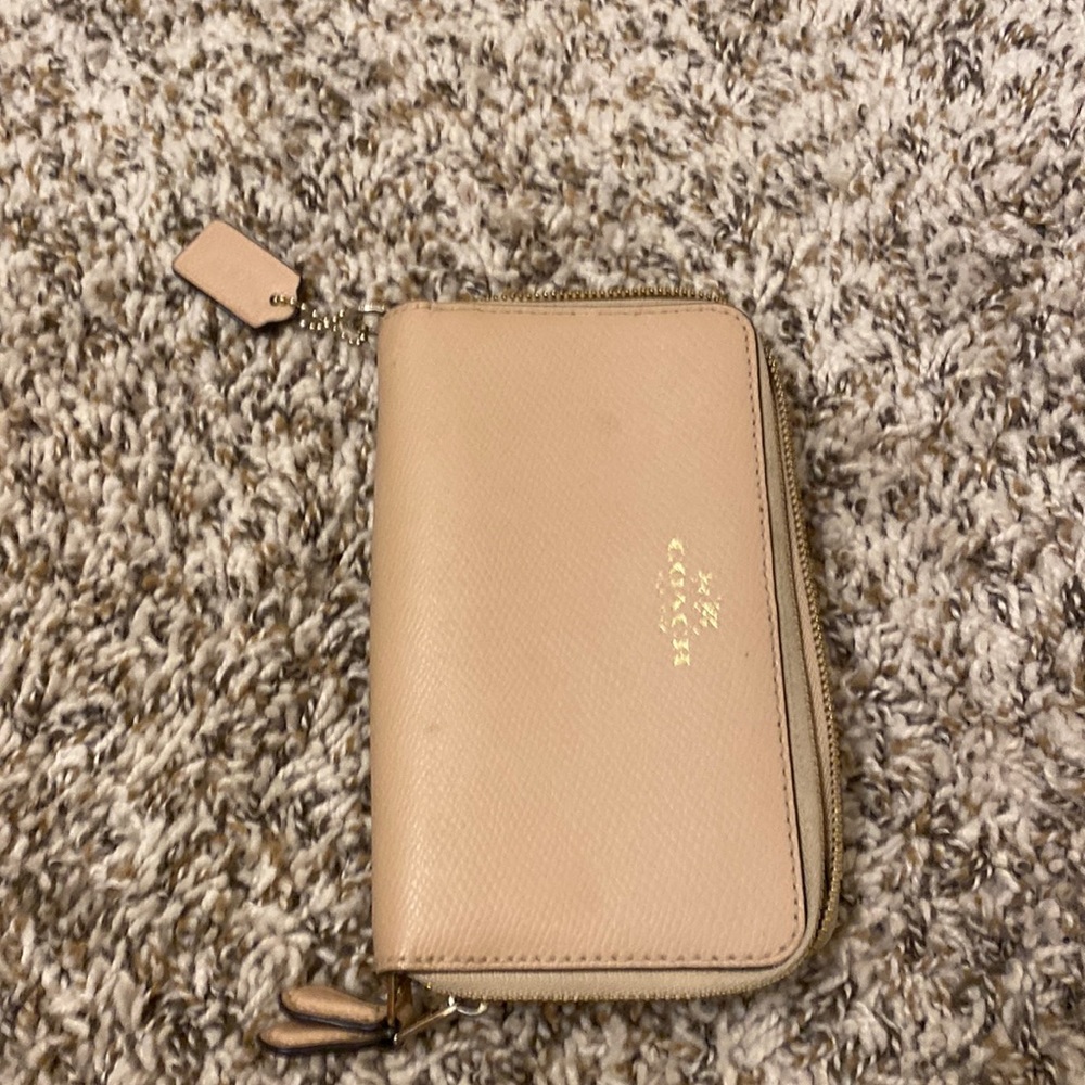 Med size wallet